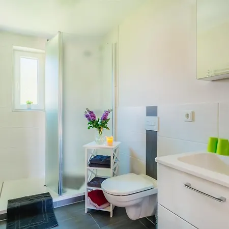 Holiday home Waldnest Tanne