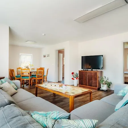 Ferienhaus Waldnest Tanne